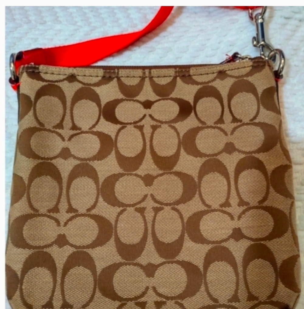 Coach Crossbody - Picture 5 of 10